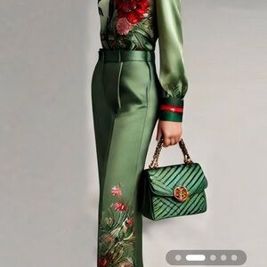 Chic Floral Green Women's Trousers